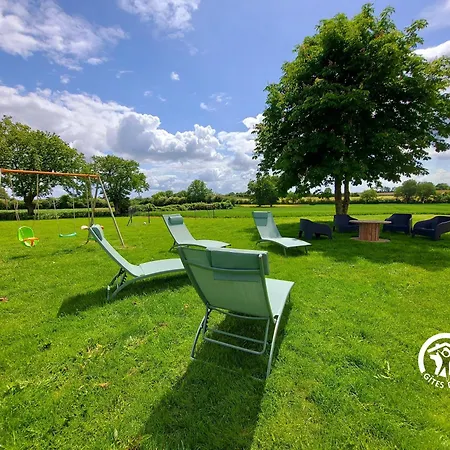 Semesterbostad Un Instant A Saulges, Jusqu'a 12 Personnes Saulges