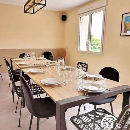 Un Instant A Saulges, Jusqu'a 12 Personnes