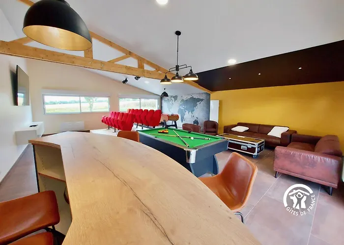 Σπίτι διακοπών Un Instant A Saulges, Jusqu'a 12 Personnes Saulges