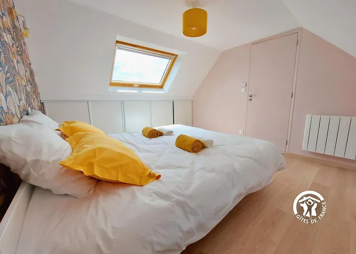 Σπίτι διακοπών Un Instant A Saulges, Jusqu'a 12 Personnes Saulges