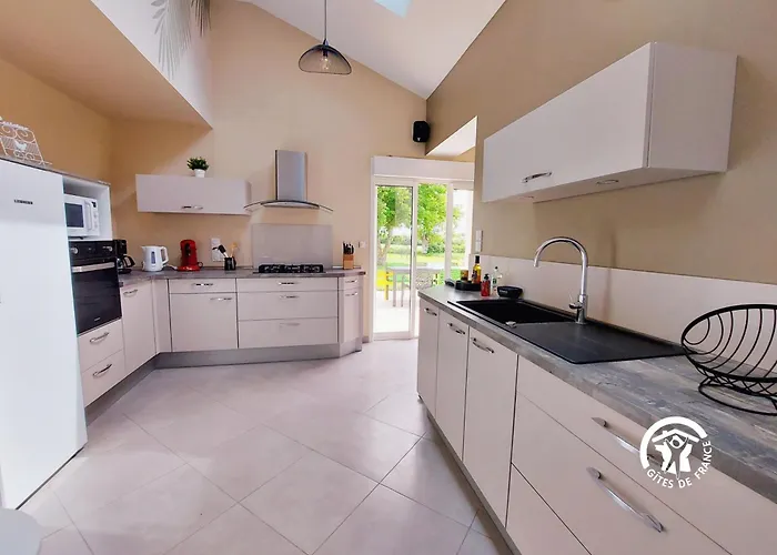 Un Instant A Saulges, Jusqu'a 12 Personnes Σπίτι διακοπών *