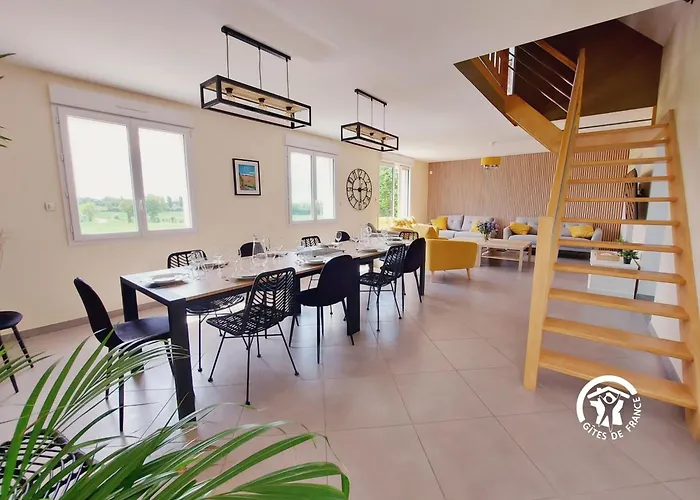 Un Instant A Saulges, Jusqu'a 12 Personnes Σπίτι διακοπών